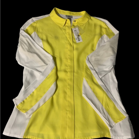 NEW BLOUSE - Picture 3 of 5